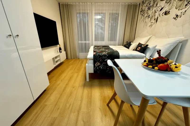 Galanda Apartments